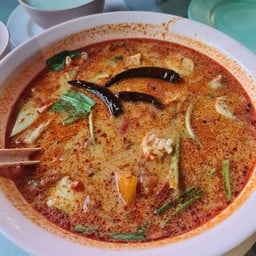 เจ๊ณี ข้าวต้มโต้รุ่ง