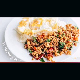 ข้าวกระเพราหมูสับ+ไข่ดาว