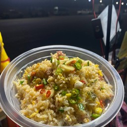 ข้าวผัดบุฟเฟ่ต์เครื่อง