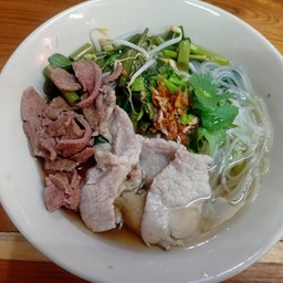 ก๋วยเตี๋ยวโกรวย หลังมอ หลังมอ