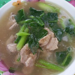 ราดหน้าหมู(เส้นหมี่-เส้นใหญ่-หมี่กรอบ ระบุเส้นด้วยคะ