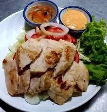 สลัด ไก่ย่าง