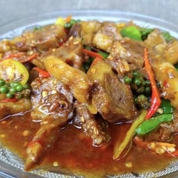 กับ/ผัดเผ็ดเนื้อตุ๋น