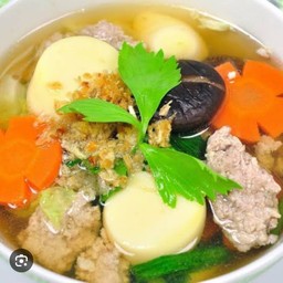 แกงจืดเต้าหู้ไก่สับ