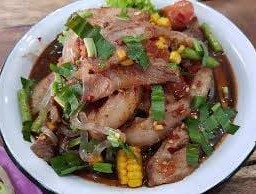 เหลาคอหมูย่าง