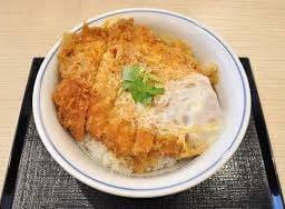 ข้าวหมูทอด ซอสทงคัตสึ
