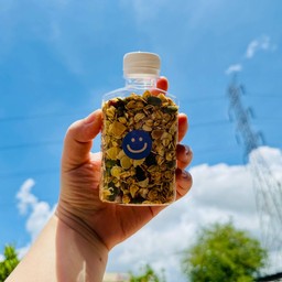 กราโนล่า 100 g. ในขวดแบบสะดวกพกพา
