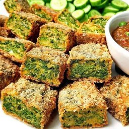 ไข่ชะอมกรอบน้ำพริกกะปิใต้