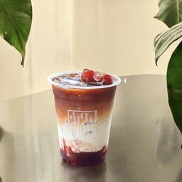 ชาไทย นมสด สตอเบอรี่