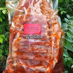 ซี่โครงแผ่นหมักพริกไทยดำ