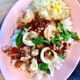 กระเพรารวมมิตรทะเล