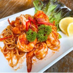 สปาเกตตีกุ้งซอสมะเขือเทศ