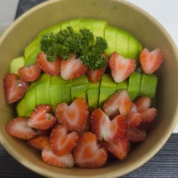 อโวคโด้+ สตอเบอรี่ พร้อมทาน