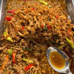กะเพรา(บางวันหมูบางวันไก่ค่าา)