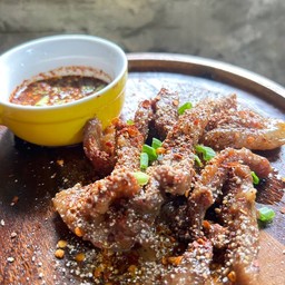 ข้าวเนื้อคลุกฝุ่น
