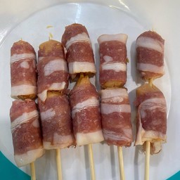 ใส้กรอกคอกเทลพันเบคอน