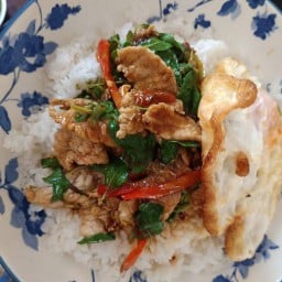 เอ๋อาหารตามสั่งครัวในบ้าน