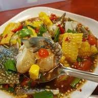 ยำข้าวโพดปูม้าสด/สุก