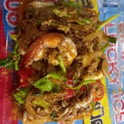 ผัดผงกะหรี่ทะเล(เป้นกับข้าว