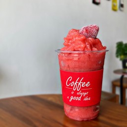 สตอเบอรี่ปั่น