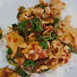 กระเพราแซ่บ🍛
