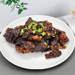 Fried Carrot Cake (Sweet) 炒菜头糕 (甜) ผัดขนมผักกาดหวาน