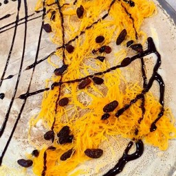 ฝอยทองลูกเกดราดช็อกโกแลต