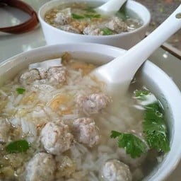 ข้าวต้มหมูสับ