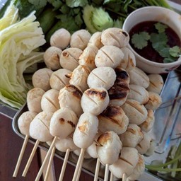 ลูกชิ้นปิ้ง กินยามว่าง