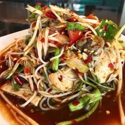 ส้มตำยำแซ่บอีสาน