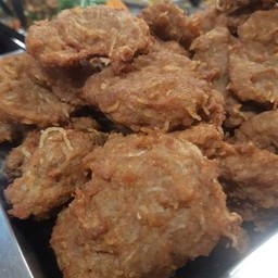 หมูทอด (ชิ้น)