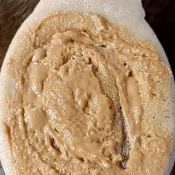 2ชิ้นเนยถั่ว