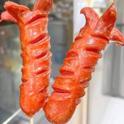 ไส้กรอกจัมโบ้ทอด1ชิ้น