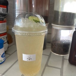 น้ำผึ้งมะนาว