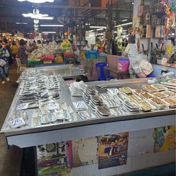 ตลาดศรีเมือง