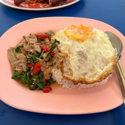 P’แบด อาหารตามสั่ง