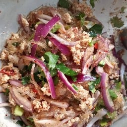 ยำวุ้นเส้น ลาบไก่สับ