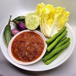 น้ำพริกกะปิ+ผัก สูตรคุณแม่