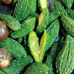 มะระขี้นกต้ม ชุดละ 4 ชิ้น