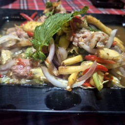 เนื้อยำกระชาย