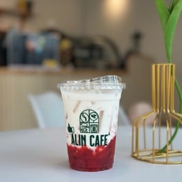 สตอเบอรี่นมสด