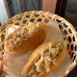 ขนมปังญวนหน้า หมูยอง