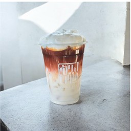 ชาไทยมะพร้าวลาเต้