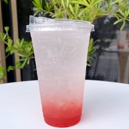 สตอร์เบอรี่ โซดา