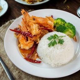 ข้าวกุ้งทอดซอสมะขาม