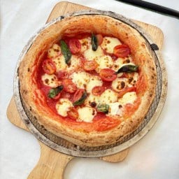 Sunny Pizza Cafe พัทยา