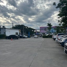 Hop In Chiang Mai Airport