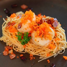 หอยเชลล์เบค่อนไข่กุ้งคาเปลลินี