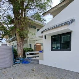 Pailay Beachfront Villa