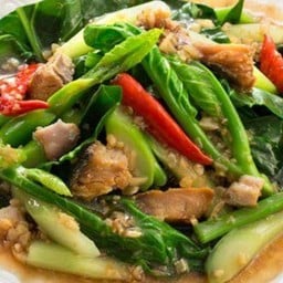 คะน้าปลาเค็ม